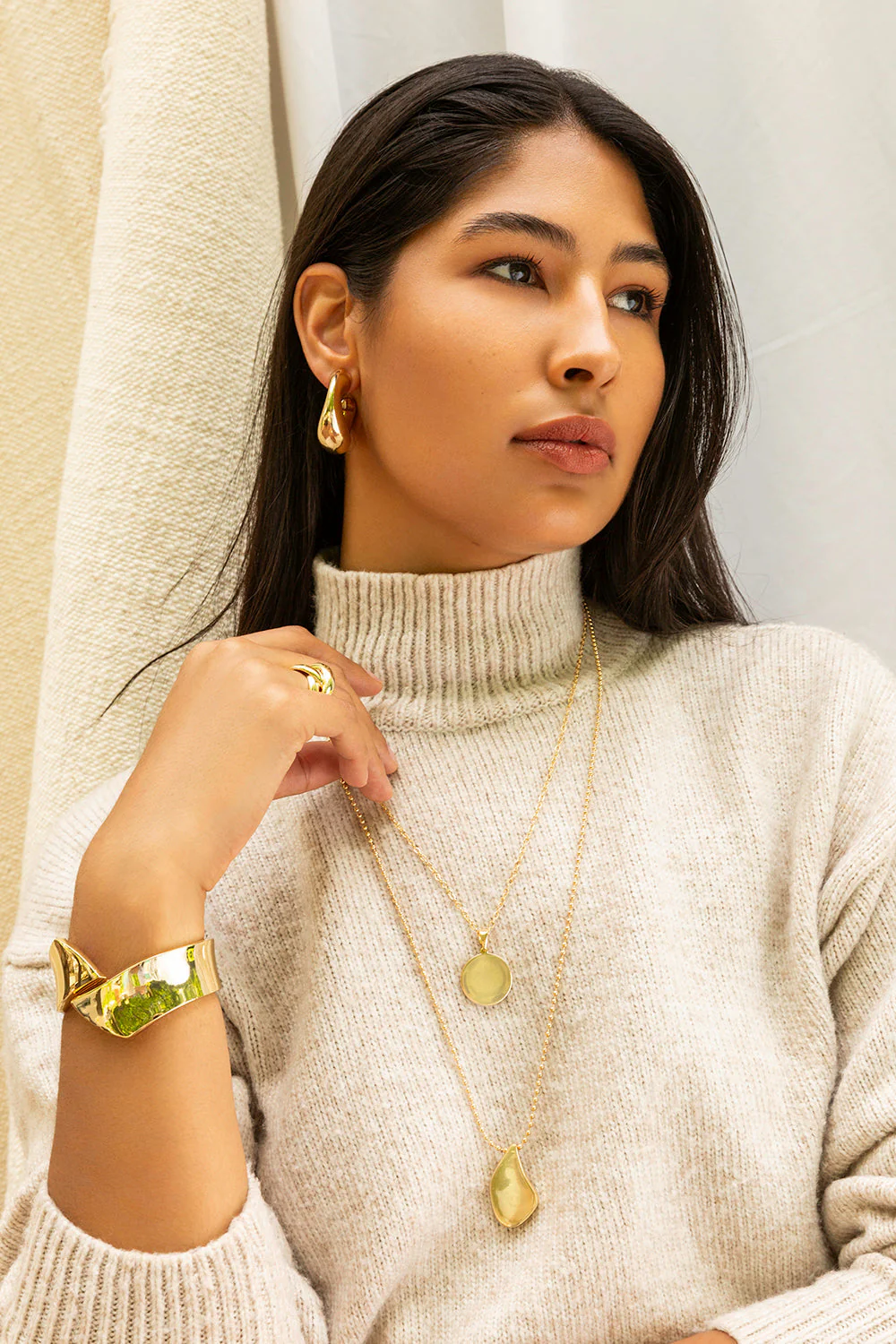 the Alexandra overlap cuff (lzybigoyc) - Image 5